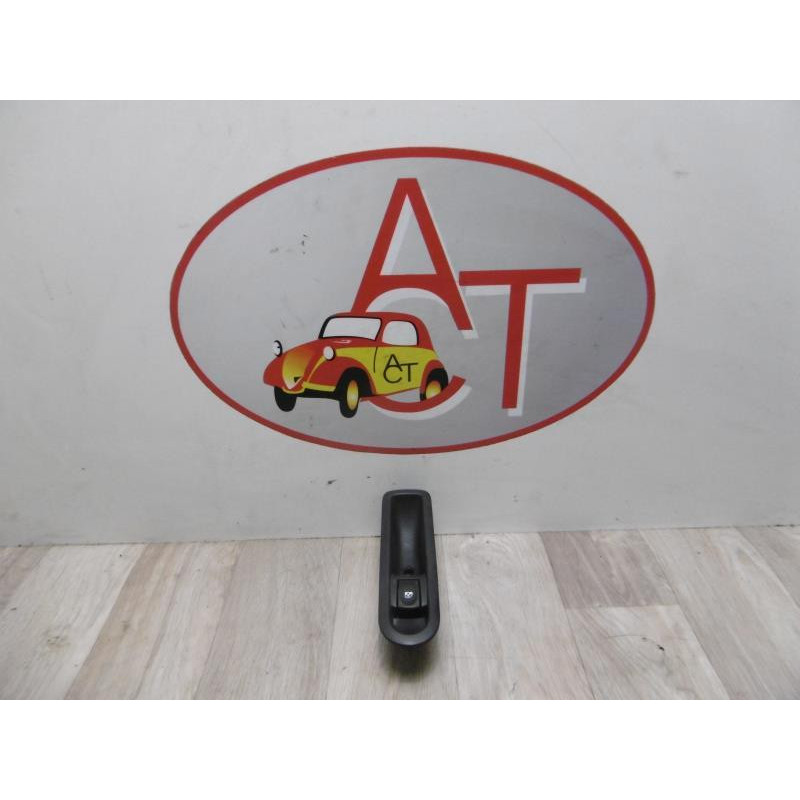 Interrupteur de leve vitre arriere droit RENAULT GRAND MODUS d’occasion