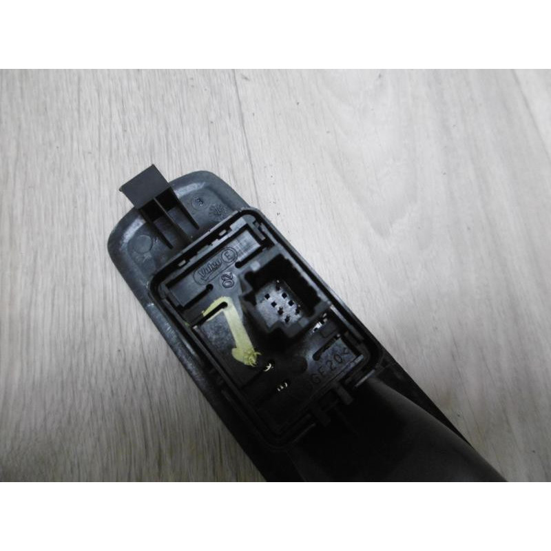 Interrupteur de leve vitre arriere droit RENAULT SCENIC III PHASE 1 d’occasion