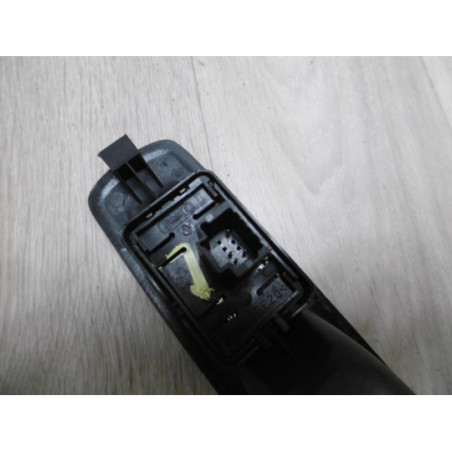 Interrupteur de leve vitre arriere droit RENAULT SCENIC III PHASE 1 d’occasion