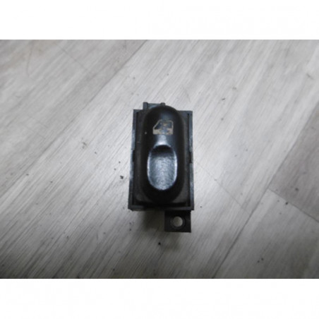 Interrupteur de leve vitre avant gauche RENAULT LAGUNA I PHASE 1 d’occasion
