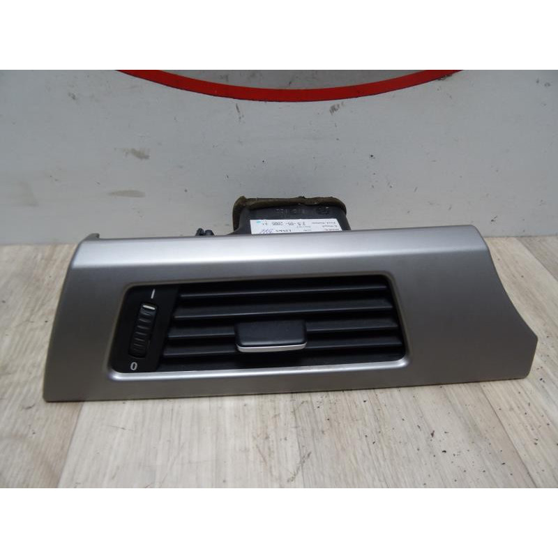 Aerateur tableau de bord avant gauche BMW SERIE 3 (E90) PHASE 1 d’occasion