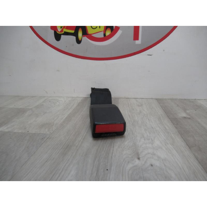 Attache ceinture arriere gauche PEUGEOT  d’occasion