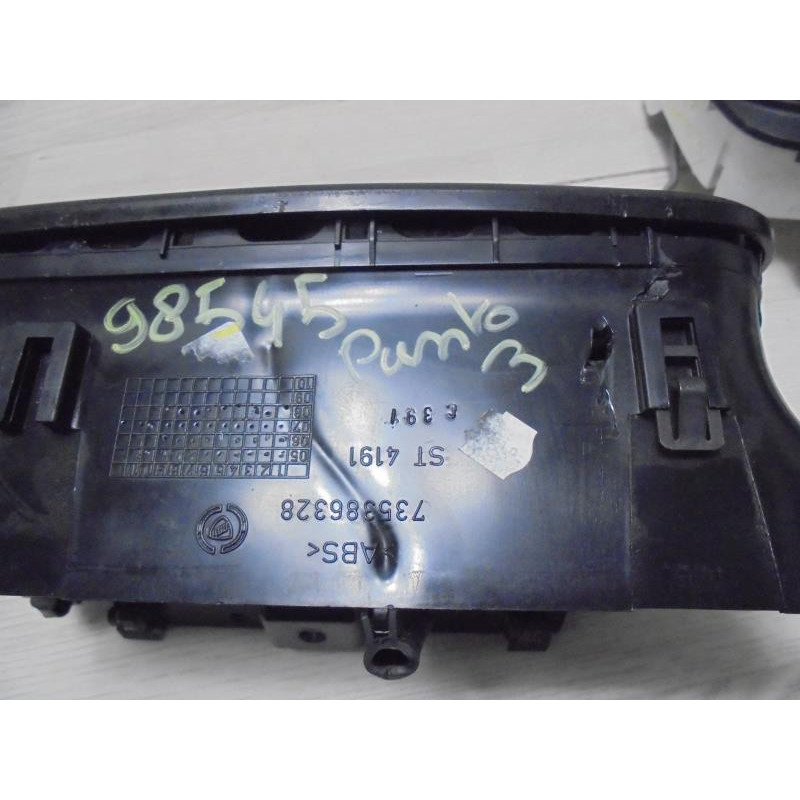 Aerateur tableau de bord central FIAT PUNTO III GRANDE PUNTO d’occasion