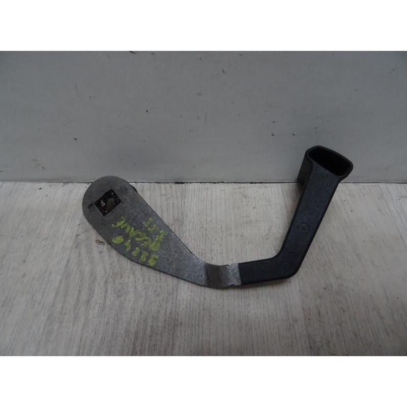 Poignee d'ouverture de capot RENAULT MEGANE III COUPE PHASE 2 d’occasion