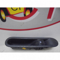 Interrupteur de leve vitre arriere droit RENAULT ESPACE IV PHASE 2 d’occasion