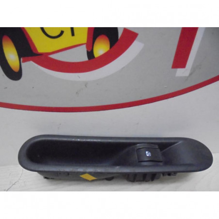 Interrupteur de leve vitre arriere droit RENAULT ESPACE IV PHASE 2 d’occasion