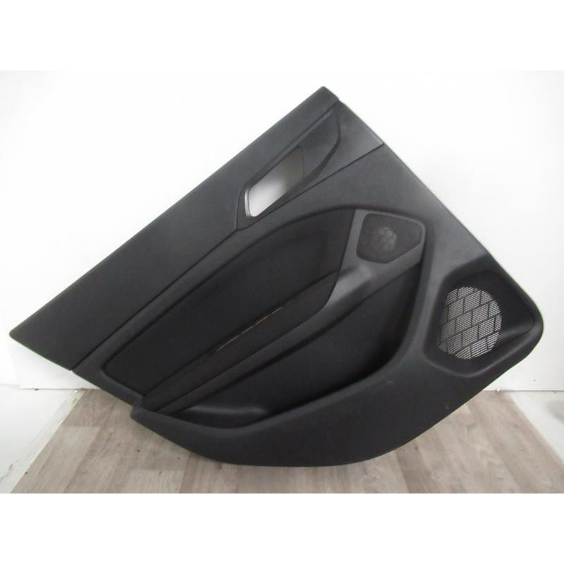 Panneau de porte arriere gauche PEUGEOT 308 II SW d’occasion