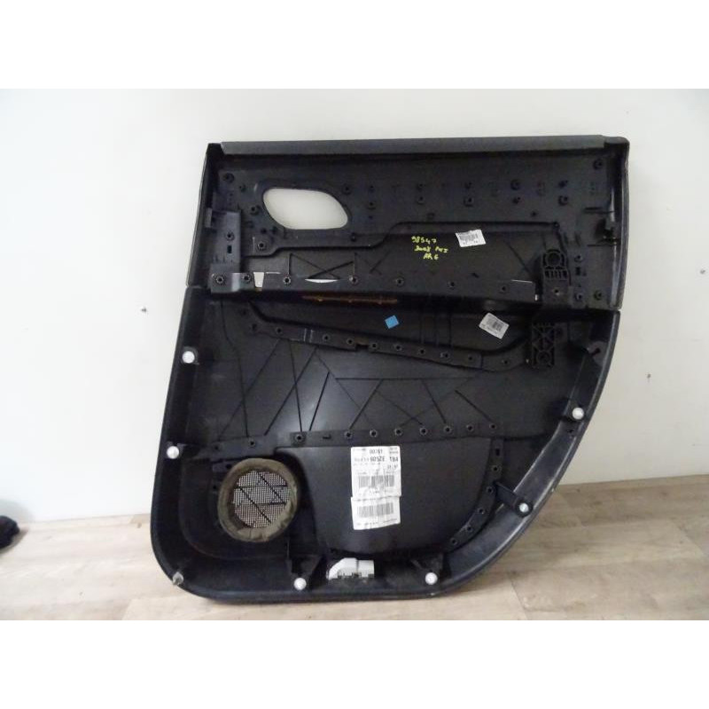 Panneau de porte arriere gauche PEUGEOT 3008 PHASE 1 d’occasion
