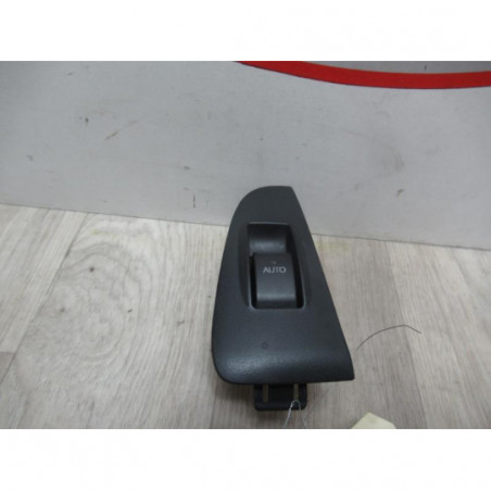 Interrupteur de leve vitre arriere droit TOYOTA AVENSIS II d’occasion