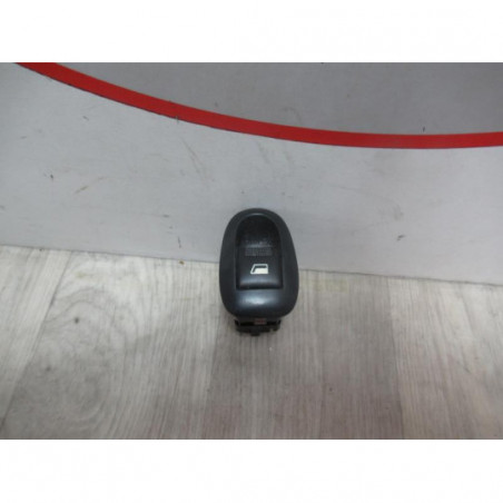 Interrupteur de leve vitre PEUGEOT 1007 d’occasion