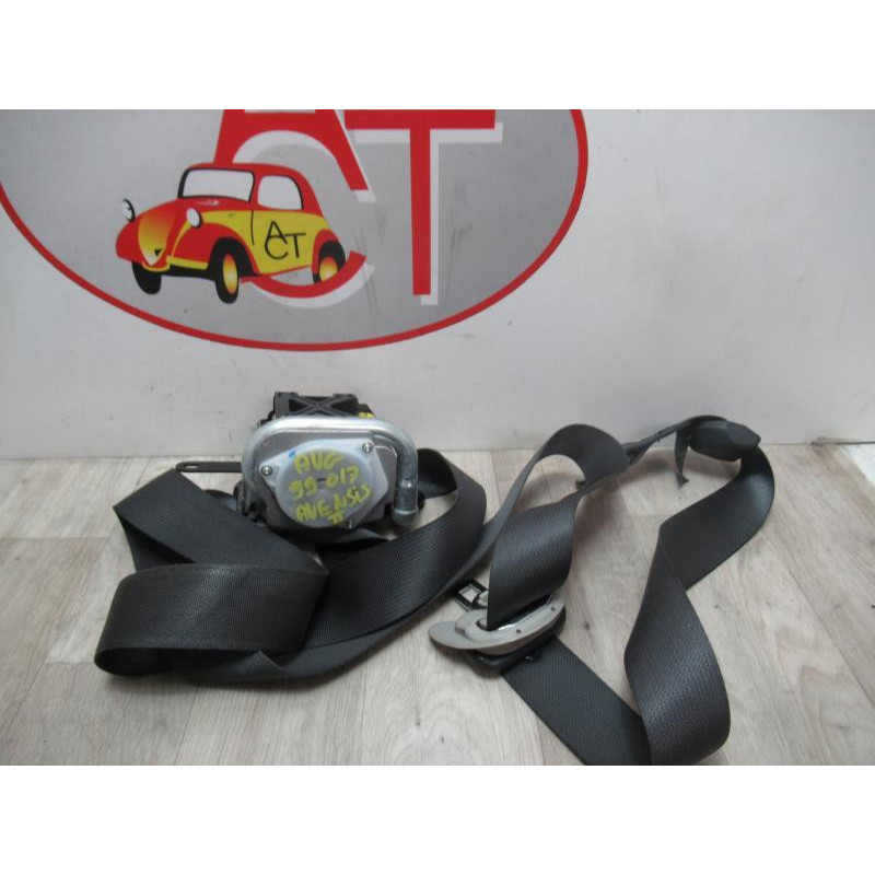 Ceinture avant gauche TOYOTA AVENSIS II d’occasion