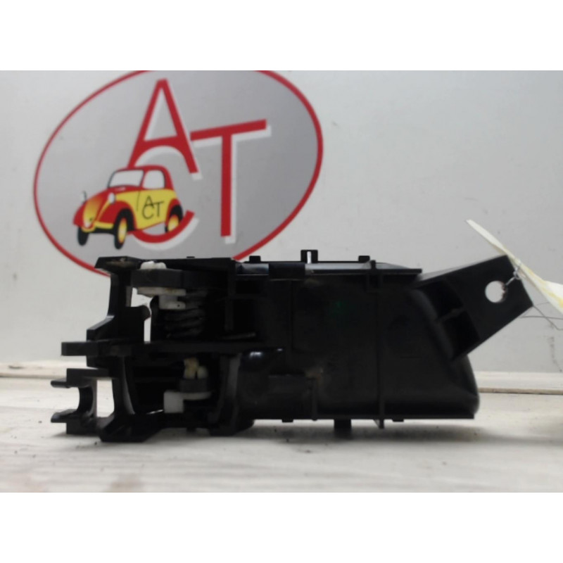 Poignee interieur avant gauche MITSUBISHI PAJERO SPORT d’occasion