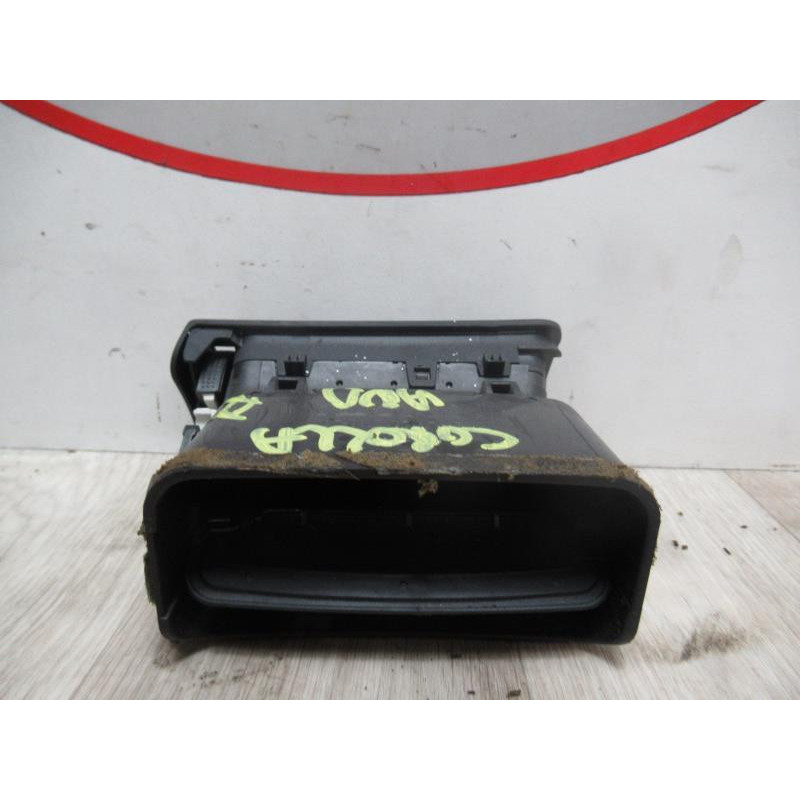 Aerateur tableau de bord avant droit TOYOTA  d’occasion