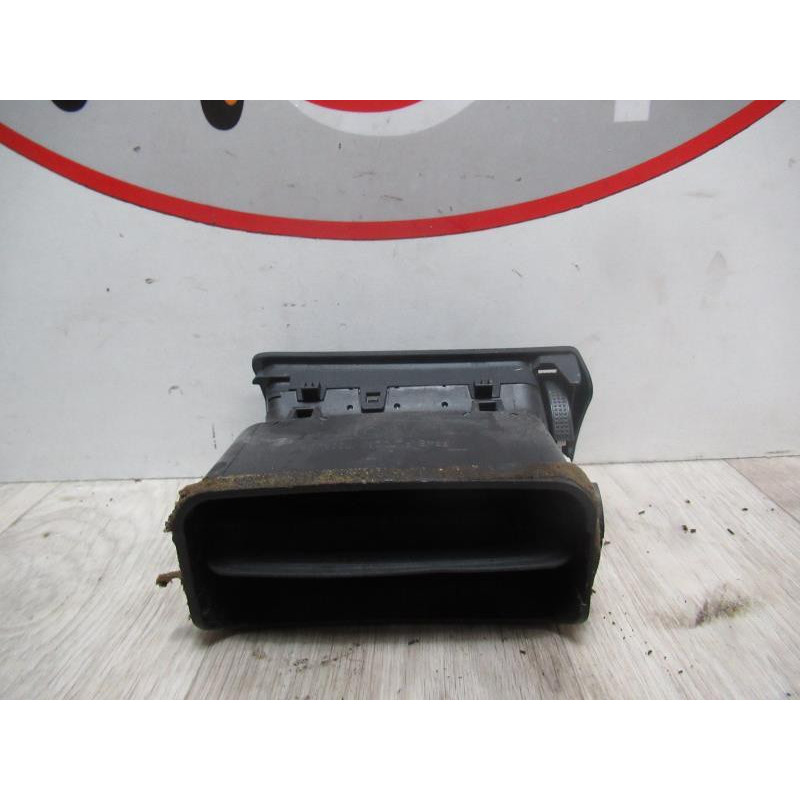 Aerateur tableau de bord avant gauche TOYOTA  d’occasion