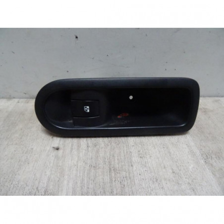 Interrupteur de leve vitre arriere droit RENAULT MEGANE II PHASE 2 d’occasion