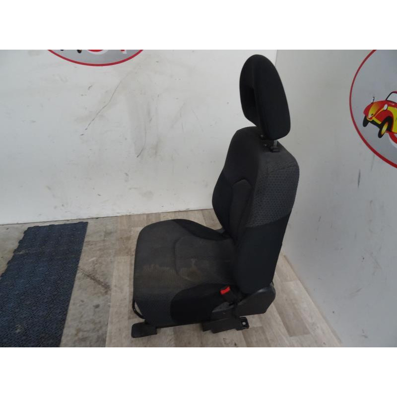 Siege avant droit MITSUBISHI PAJERO SPORT d’occasion