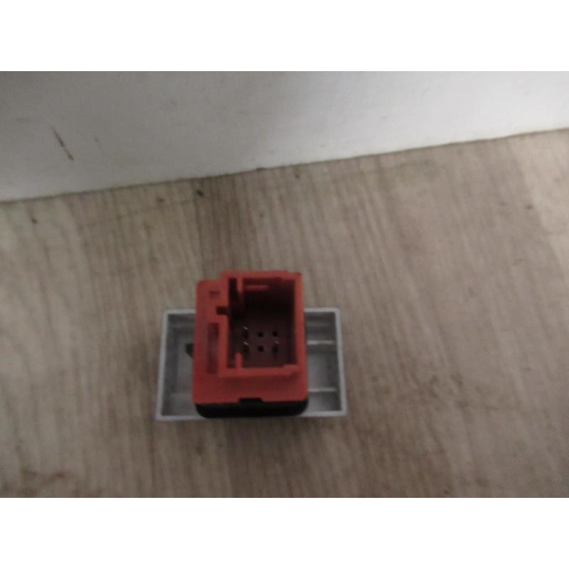 Bouton de warning PEUGEOT  d’occasion
