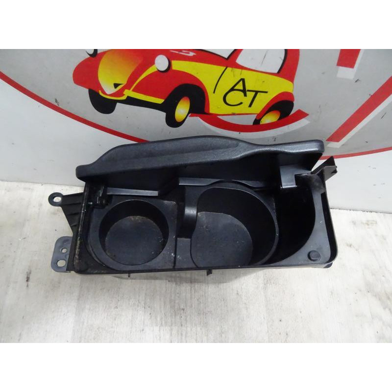 Porte gobelet NISSAN MAXIMA-QX d’occasion