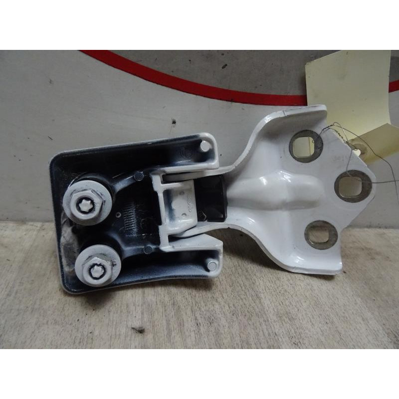 Charniere de porte de coffre droit PEUGEOT  d’occasion