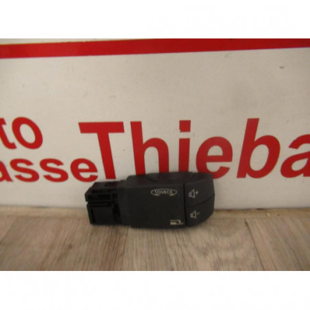 Commande autoradio RENAULT  d’occasion