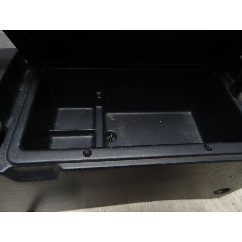 Console central (interieur plastique) HONDA CRX III d’occasion
