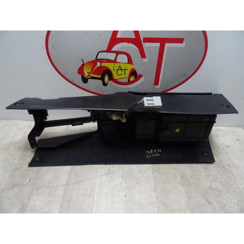 Console central (interieur plastique) HONDA CRX III d’occasion