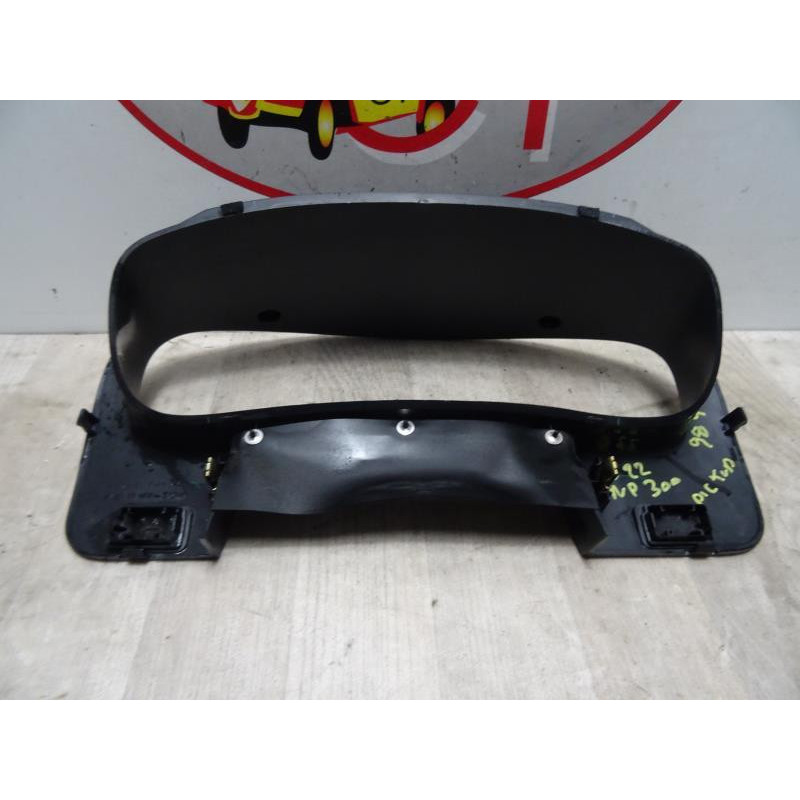 Casquette tableau de bord NISSAN PICK UP D22 DOUBLE CABINE d’occasion