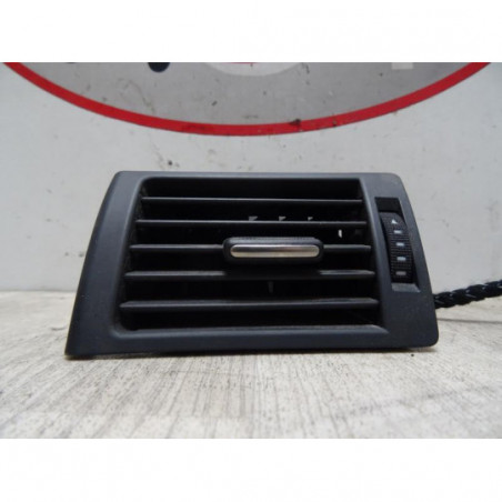 Aerateur tableau de bord avant gauche AUDI A4 (B6) AVANT d’occasion