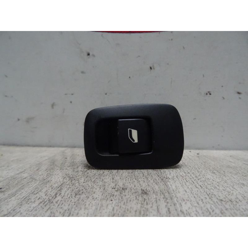 Interrupteur de leve vitre arriere droit CITROEN C4 PICASSO PHASE 2 d’occasion