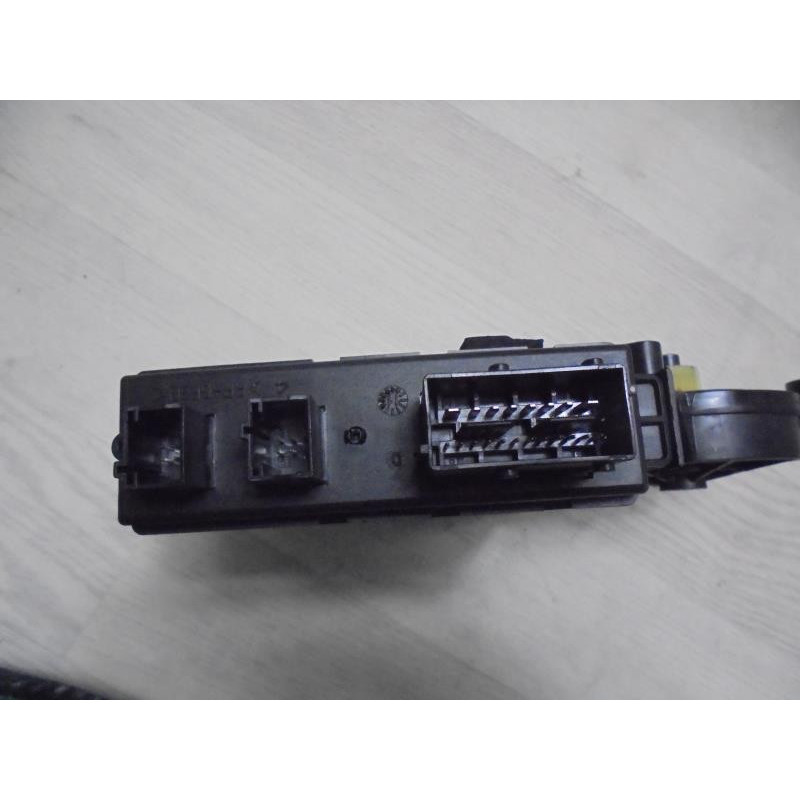 Mot. leve vitre avant droit CITROEN C4 PICASSO PHASE 2 d’occasion