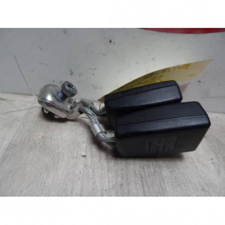 Attache ceinture arriere gauche VOLKSWAGEN GOLF V d’occasion