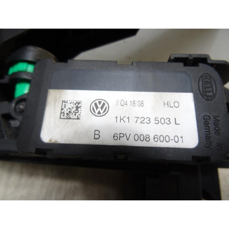 Potentiometre de pedale de gaz d'accelerateur VOLKSWAGEN GOLF V d’occasion