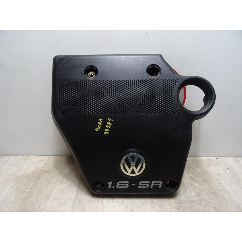 Cache moteur  VOLKSWAGEN BORA d’occasion