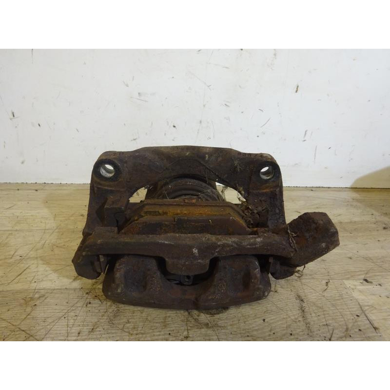 Etrier avant gauche (freinage) RENAULT MEGANE I PHASE 2 d’occasion