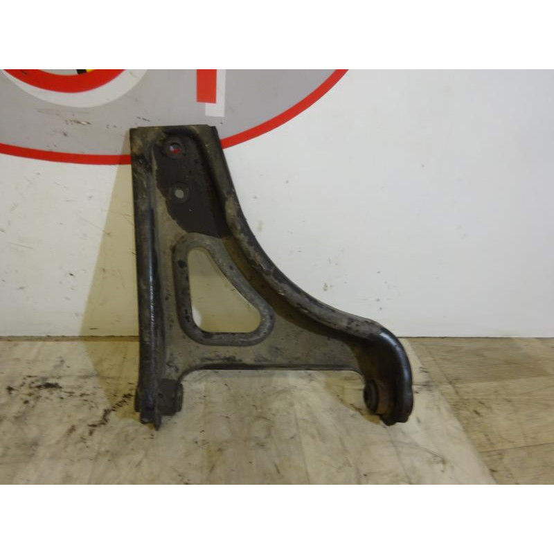 Triangle avant droit RENAULT TWINGO I d’occasion