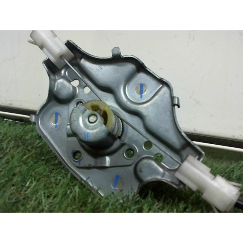 Leve vitre mecanique arriere droit RENAULT MODUS PHASE 1 d’occasion