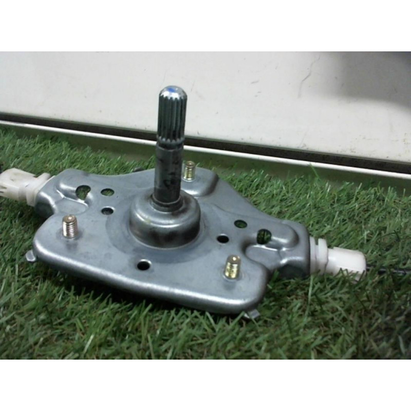 Leve vitre mecanique arriere droit RENAULT MODUS PHASE 1 d’occasion