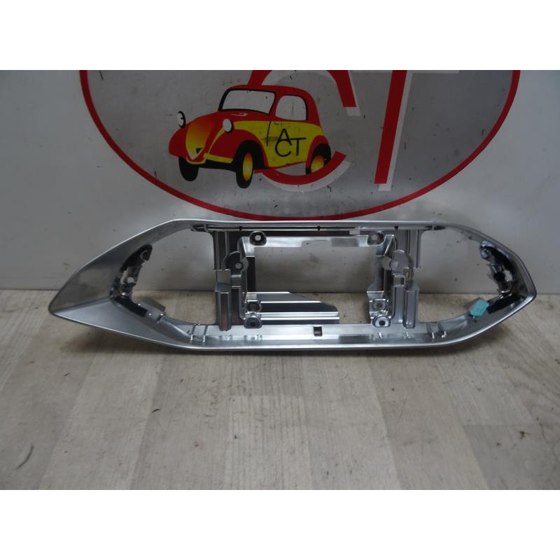 Casquette tableau de bord PEUGEOT 308 SW 1.2I PURETECH 12V d’occasion