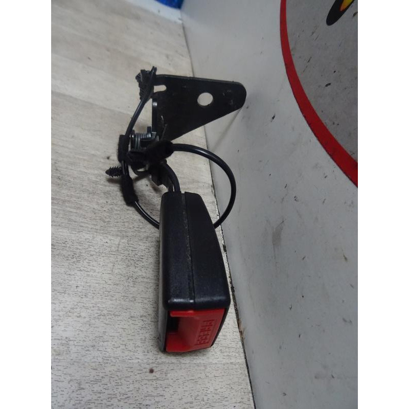 Attache ceinture arriere droit CITROEN C5 II TOURER d’occasion