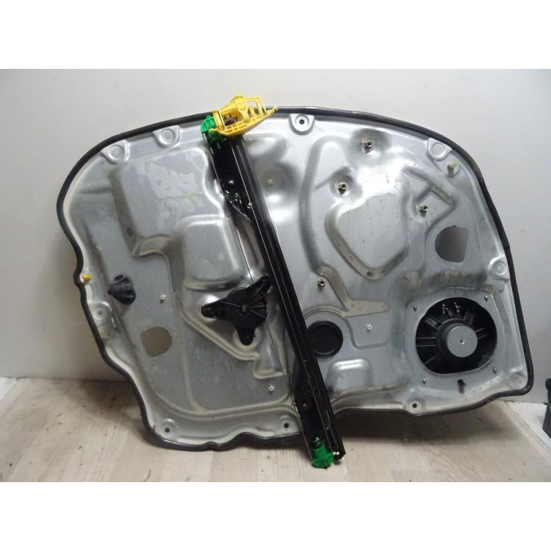 Leve vitre electrique avant droit FIAT IDEA PHASE 1 d’occasion