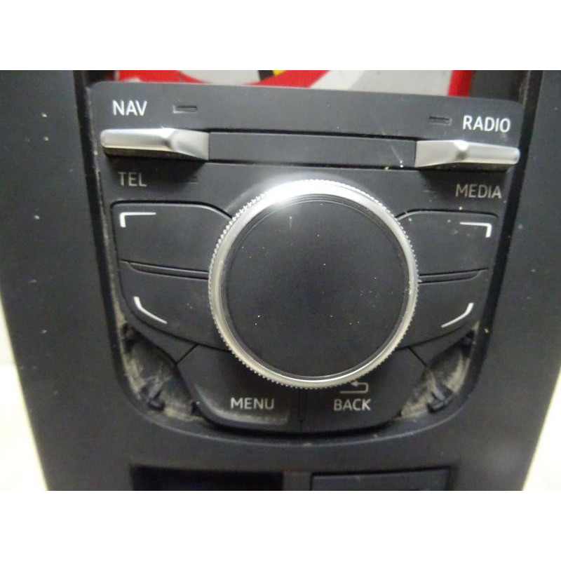 Commande GPS AUDI A3 (8L) PHASE 1 d’occasion
