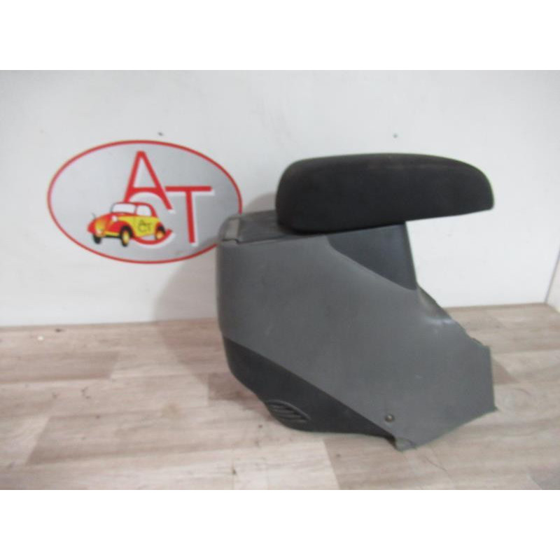 Console central (interieur plastique) MITSUBISHI PAJERO SPORT d’occasion