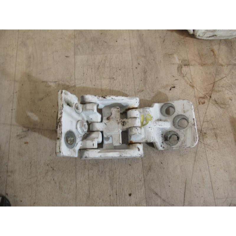 Charniere de porte de coffre droit FORD TRANSIT COURIER d’occasion