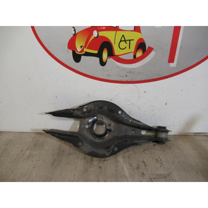 Bras de suspension arriere gauche BMW SERIE 1 (F20) d’occasion