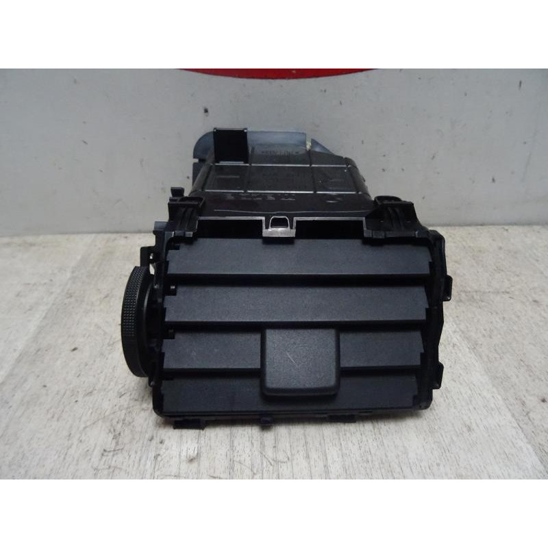 Aerateur tableau de bord central MAZDA MAZDA 3 II PHASE 1 d’occasion