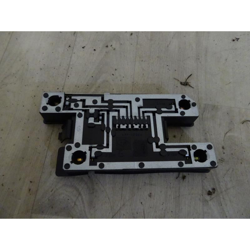 Platine feu arriere gauche RENAULT CLIO I PHASE 3 d’occasion