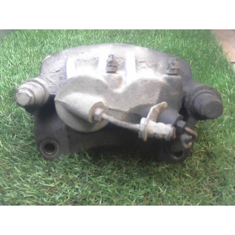 Etrier avant droit (freinage) RENAULT MASTER II FOURGON PHASE 1 d’occasion