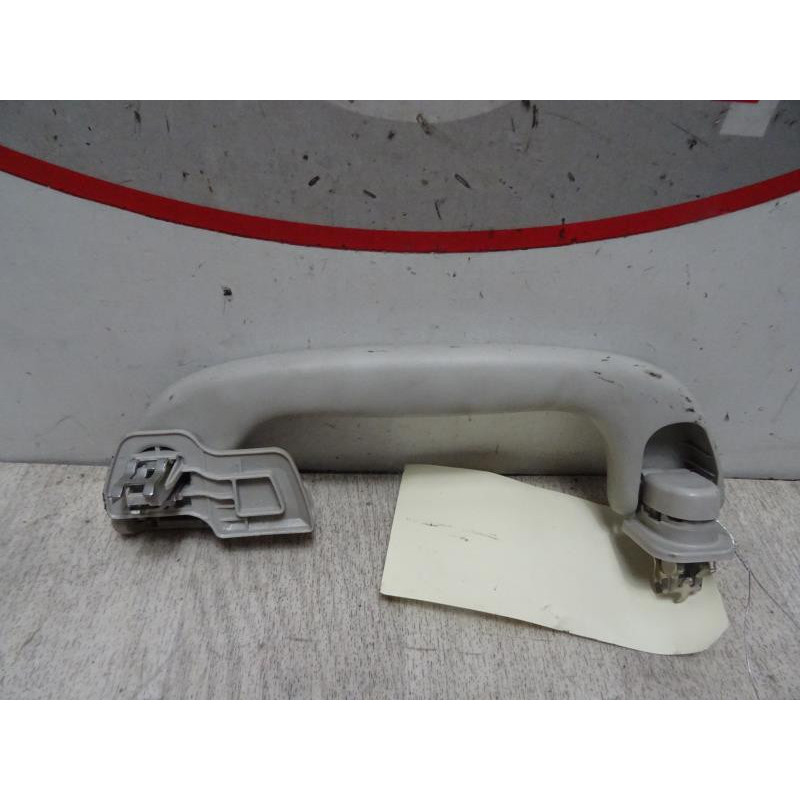 Poignee de maintien arriere gauche MAZDA MAZDA 3 II PHASE 1 d’occasion
