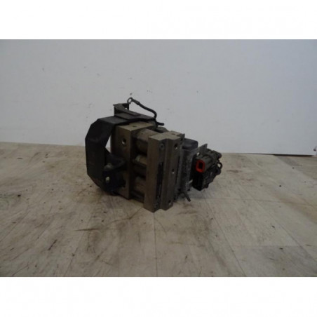 Pompe ABS  MITSUBISHI PAJERO II BREAK COURT d’occasion