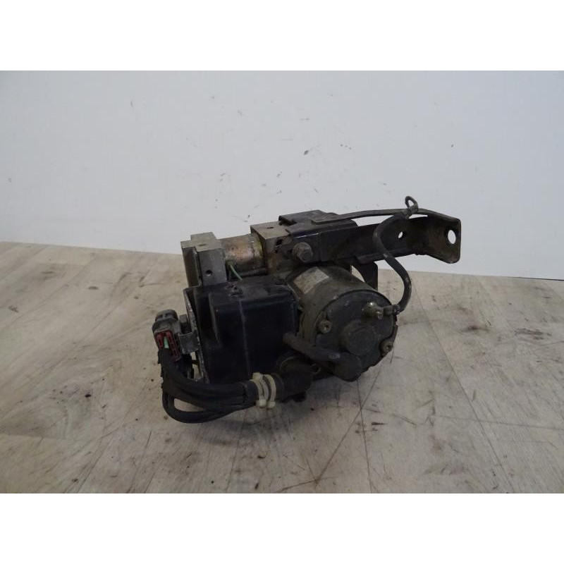 Pompe ABS  MITSUBISHI PAJERO II BREAK COURT d’occasion
